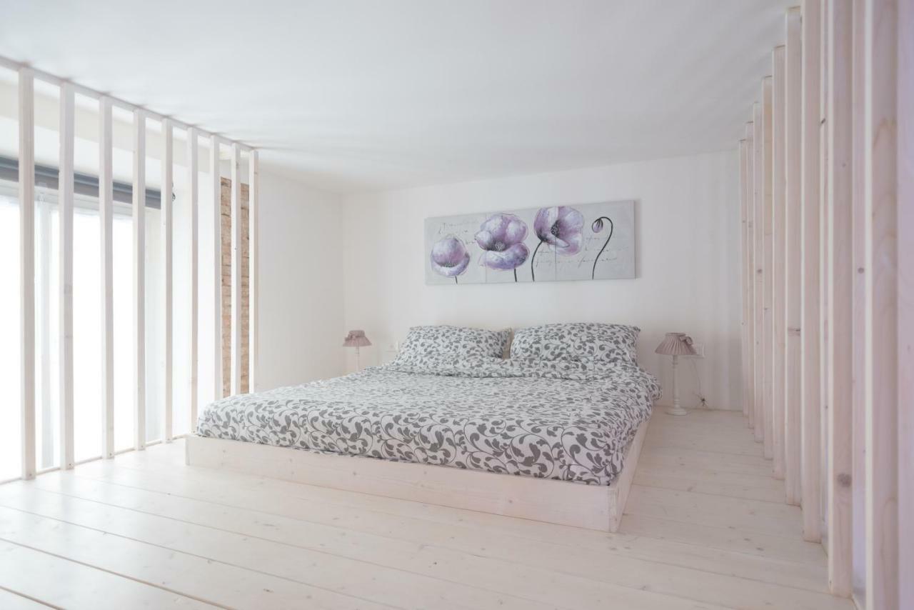 Appartamento New Loft In The Heart Of Bologna Esterno foto